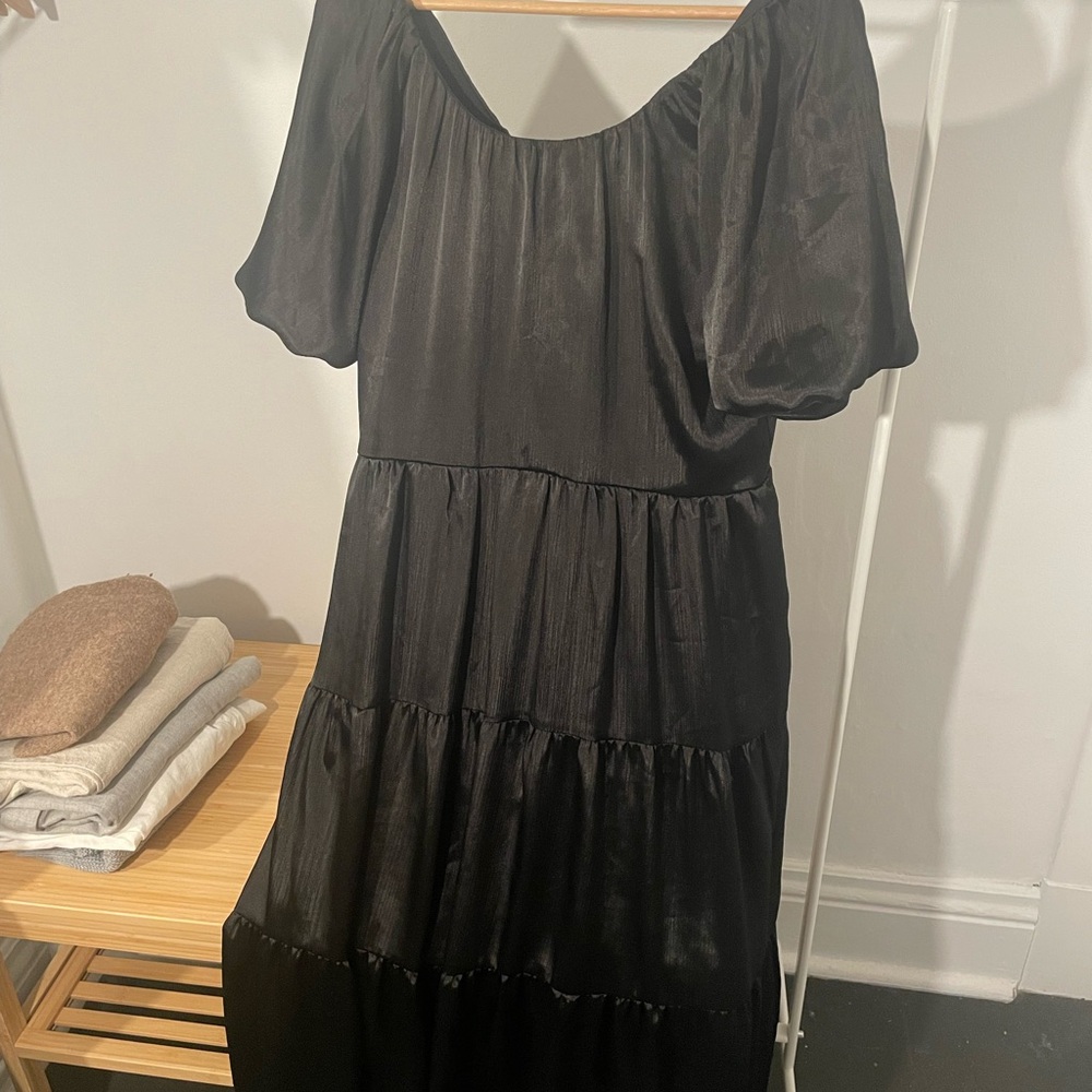 Elegant Black Puff Sleeve Midi Dress